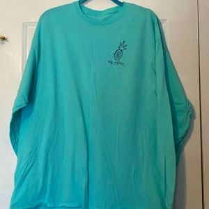 MG PALMER LONG SLEEVE WITH ELEPHANT ON BACK .SIZE XXL, CUTE FOR FALL🍂🍂